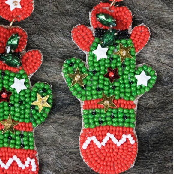 VIOLA Christmas Cactus Seed Bead Pierced Earrings NWT - Picture 2 of 2